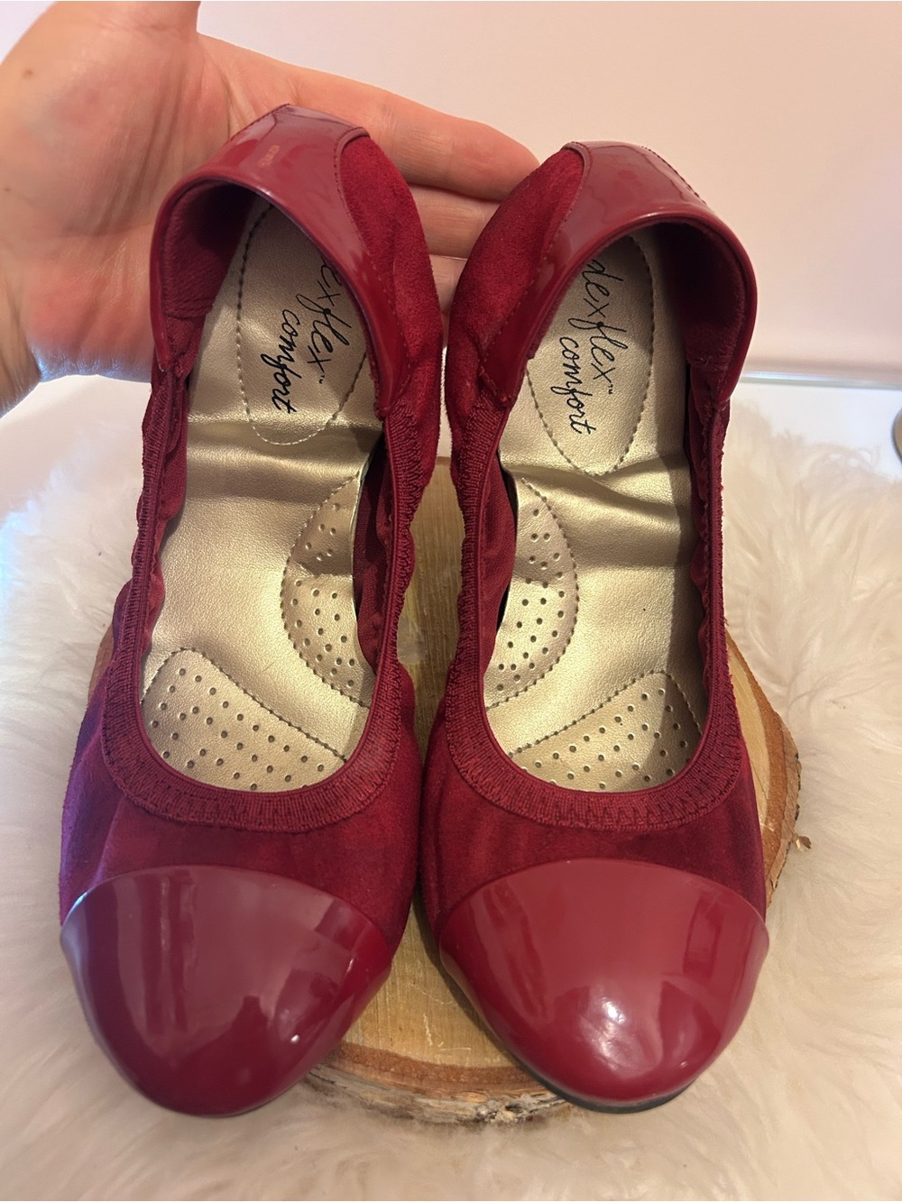Dex flex Comfort Women’s Burgundy Suede & Patent Cap-Toe Flats